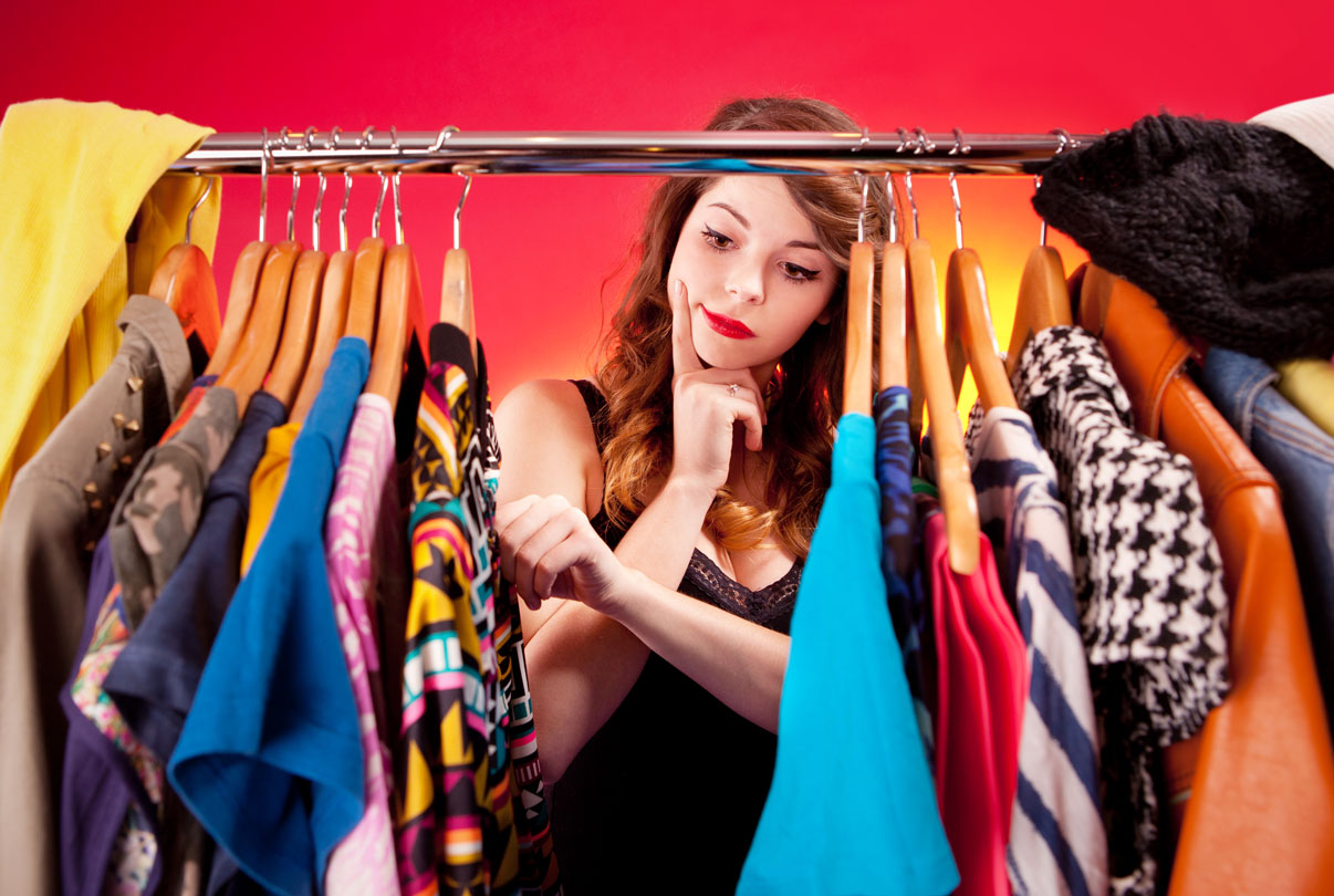 How to avoid impulse buying when sales shopping